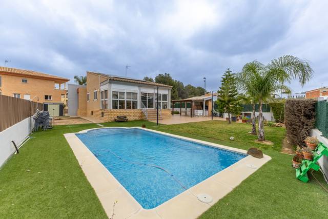 Casa-chalet en Venta en Albalat dels Tarongers