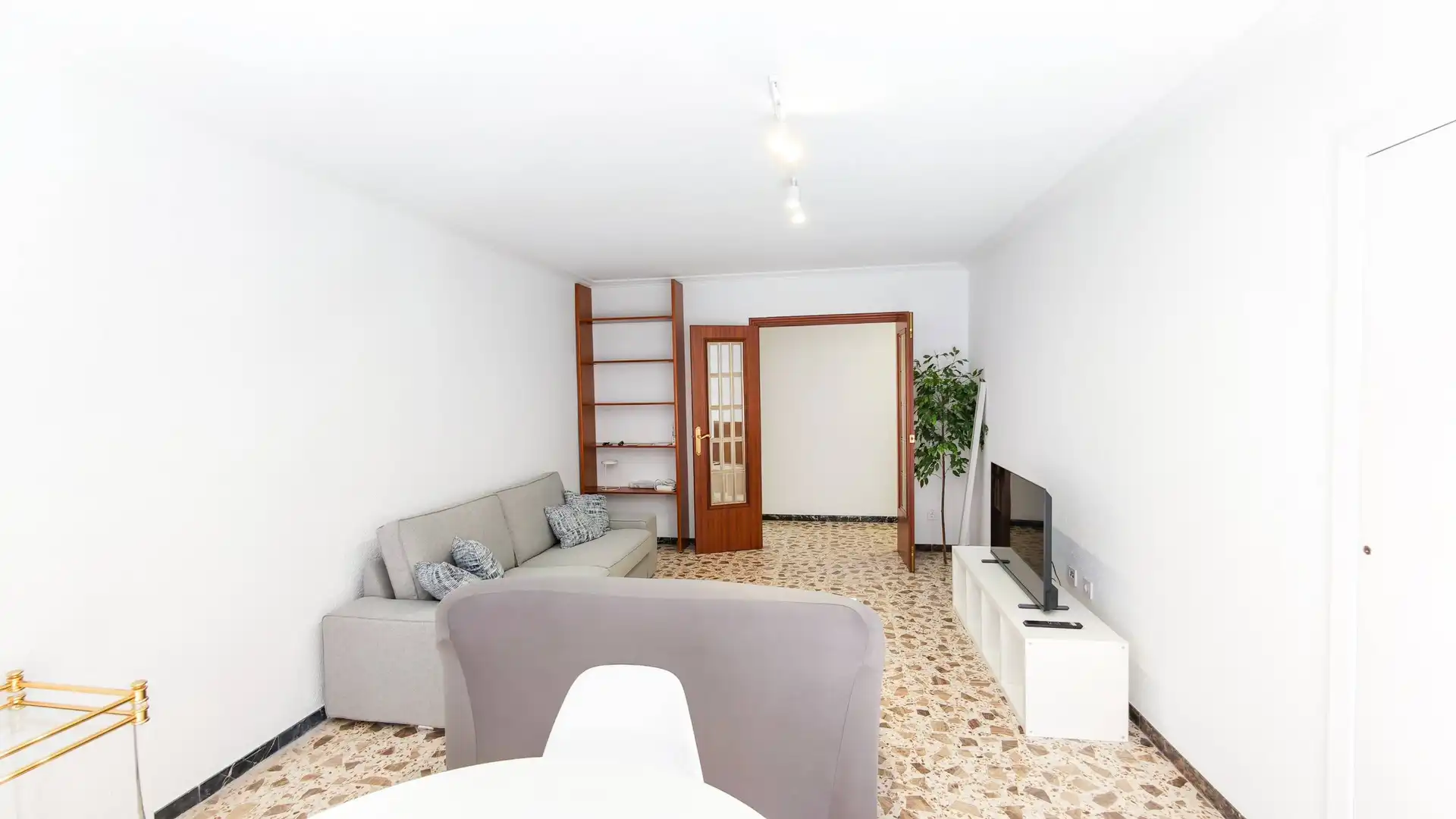 Living room of Flat for rent in Elche / Elx  with Furnished and Balcony