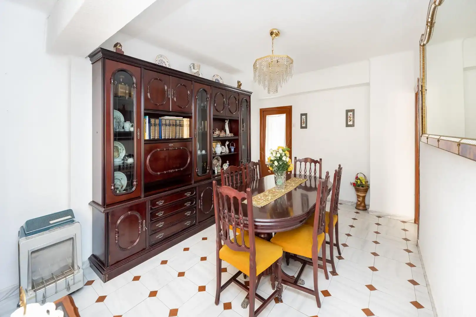 Comedor de Piso en venta en Granada con Terraza y Balcón