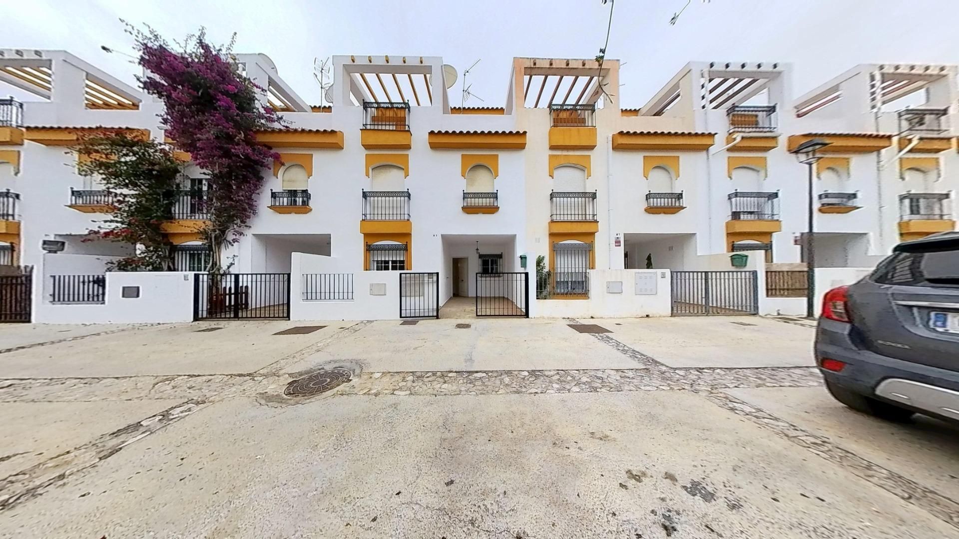 Exterior view of Single-family semi-detached for sale in Gualchos  with Air Conditioner, Terrace and Balcony