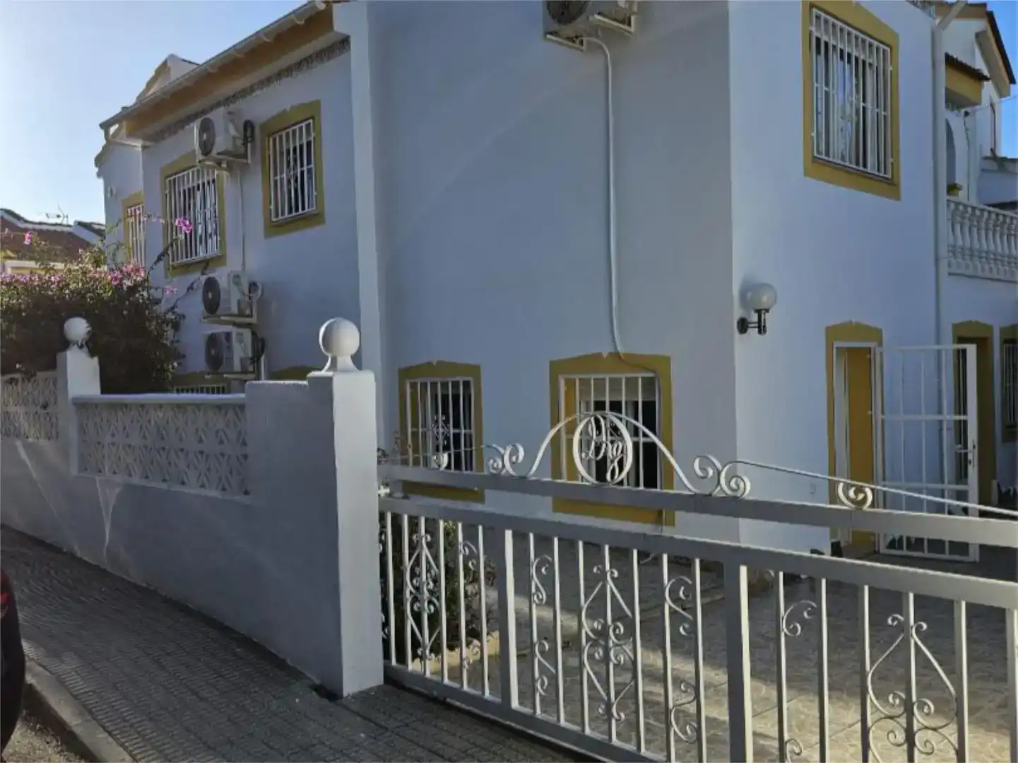 Vista exterior de Casa o xalet de lloguer en Algorfa