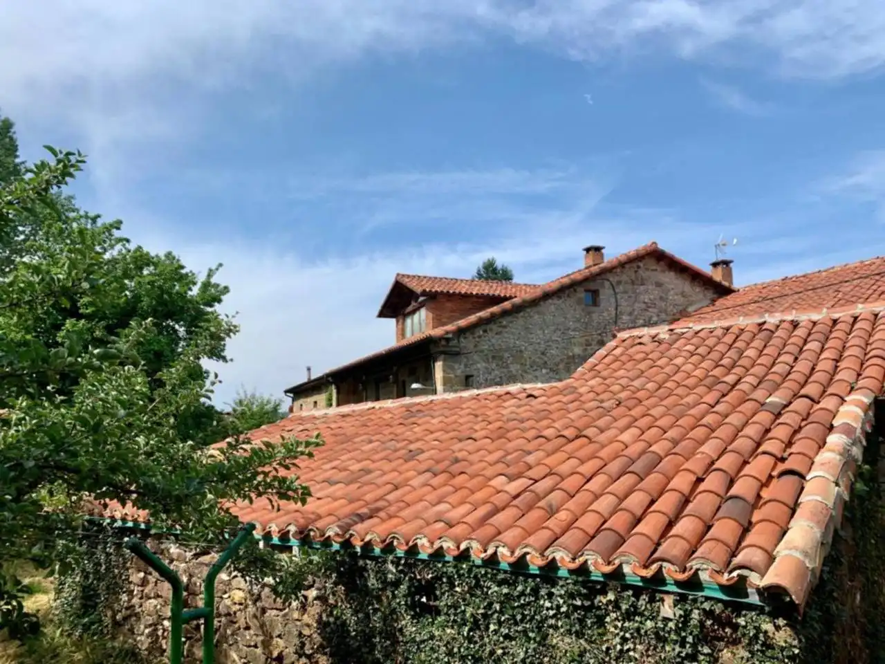 Vista exterior de Casa o chalet en venta en Arija con Calefacción, Jardín privado y Terraza