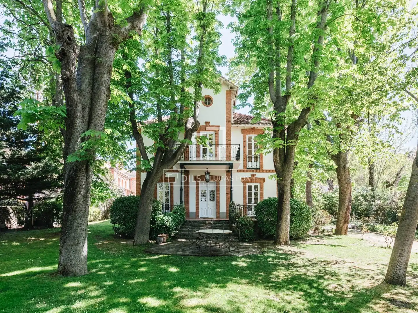 Außenansicht von Haus oder Chalet zur Miete in Collado Villalba mit Klimaanlage, Heizung und Privatgarten