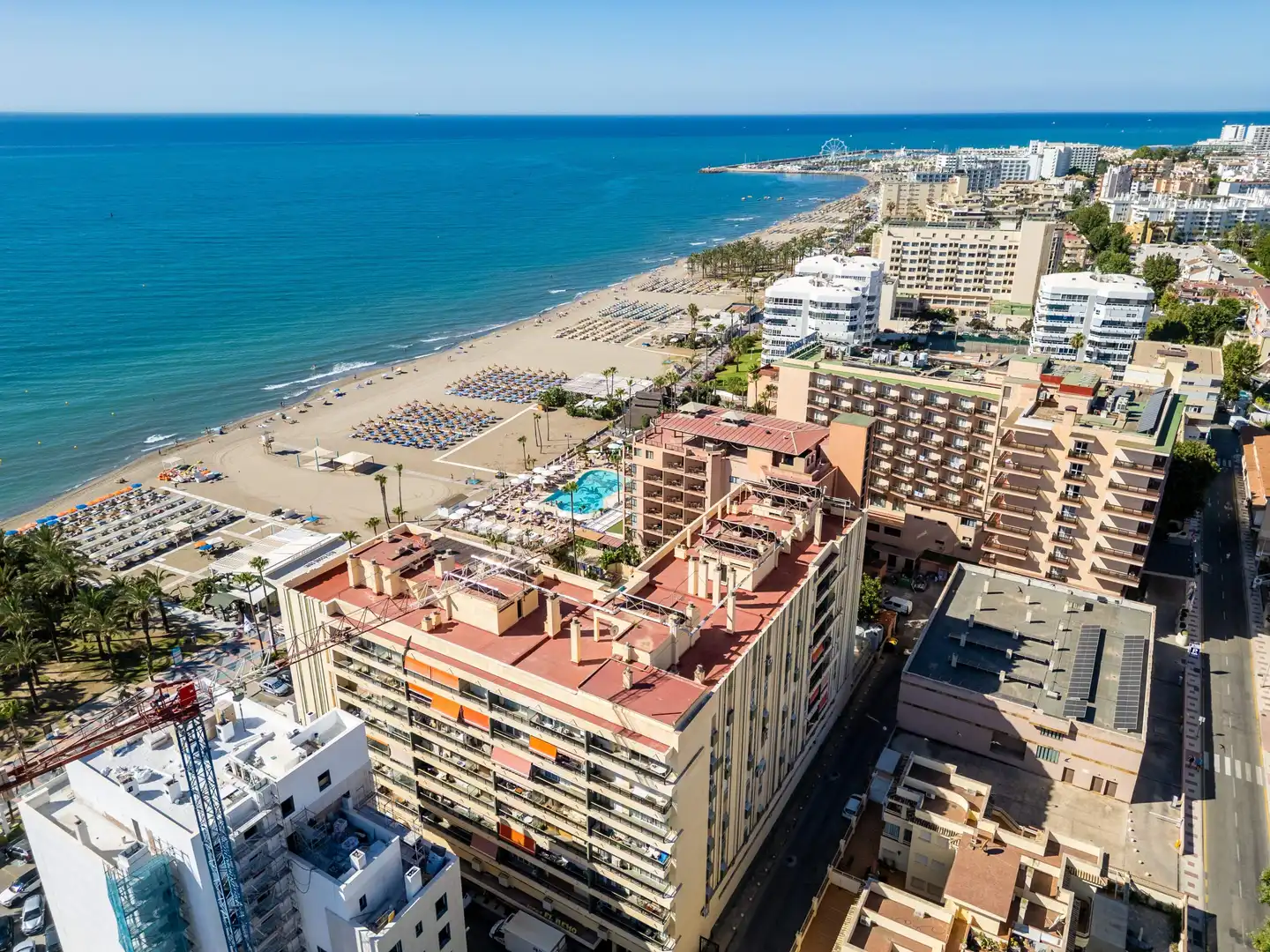 Vista exterior de Apartament en venda en Torremolinos amb Aire condicionat, Terrassa i Traster