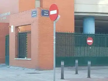 Parking of Garage for rent in Sevilla  with Alarm