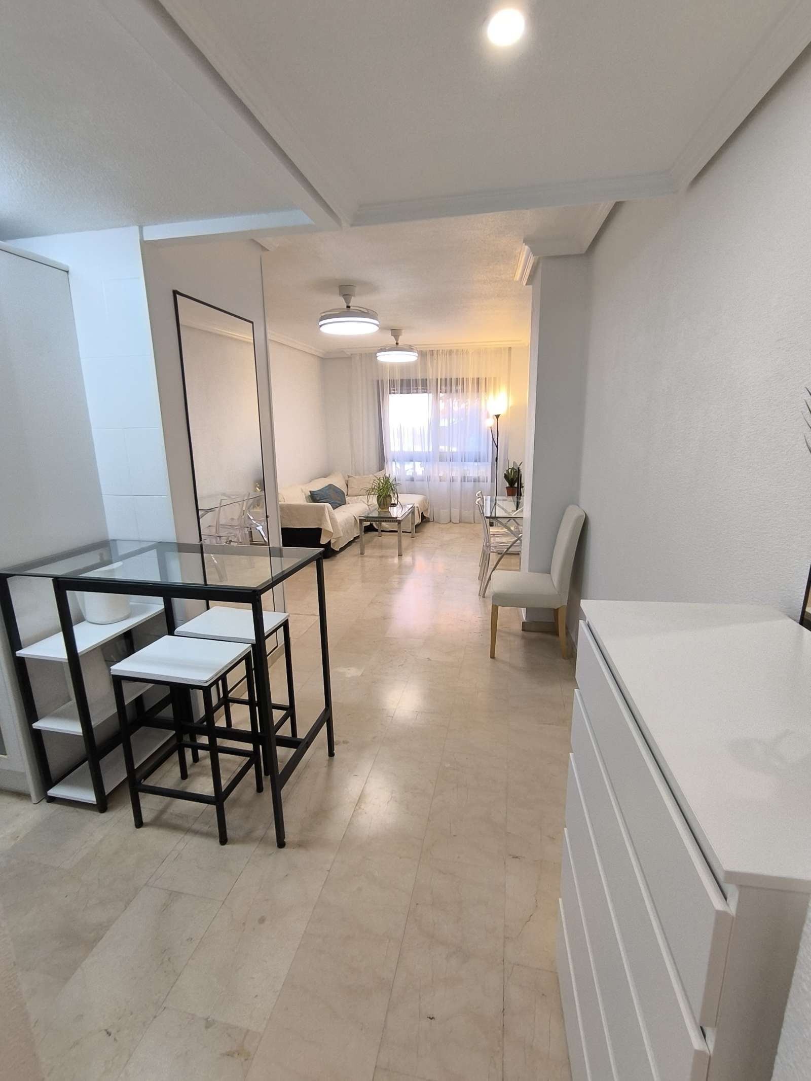 Sala d'estar de Estudi per a compartir en  Madrid Capital amb Aire condicionat i Terrassa