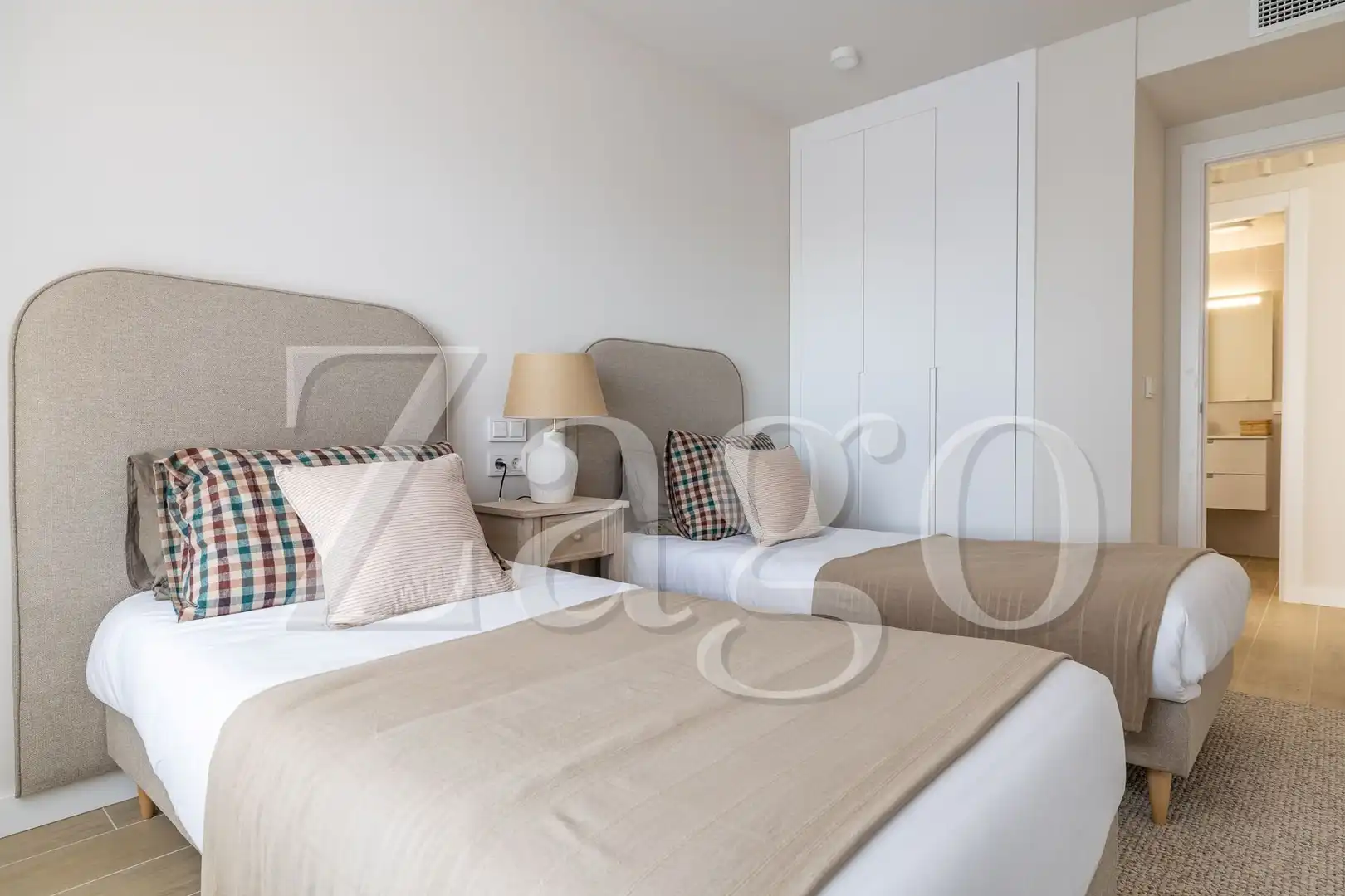 Apartament amb piscina en venda a Marisol Park - Ortembach - Los Almendros, imagen 16