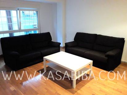 Living room of Flat to rent in  Valencia Capital  with Air Conditioner, Heating and Parquet flooring