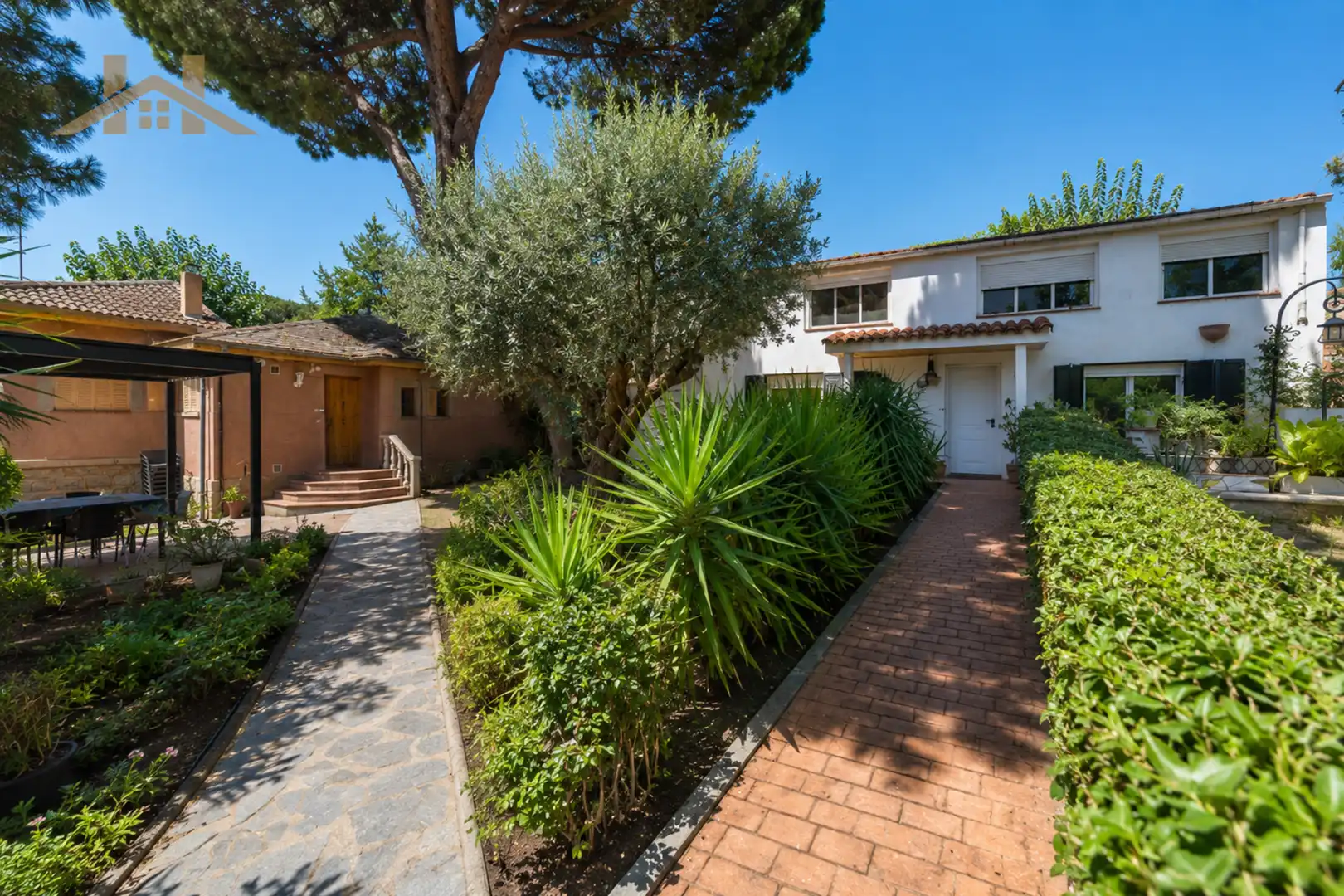 Jardín de Casa o chalet en venta en Pozuelo de Alarcón con Aire acondicionado, Calefacción y Jardín privado