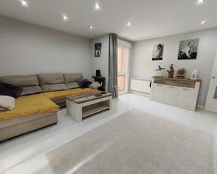 Living room of Flat for sale in  Madrid Capital