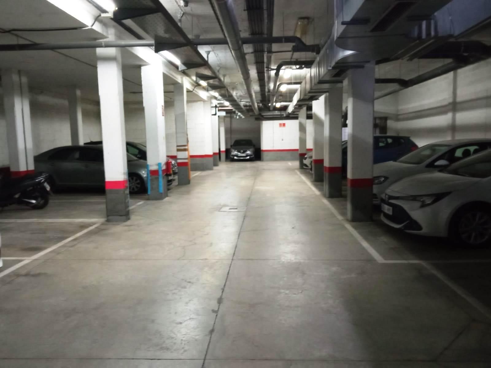 Parking of Flat for sale in  Sevilla Capital  with Air Conditioner and Storage room