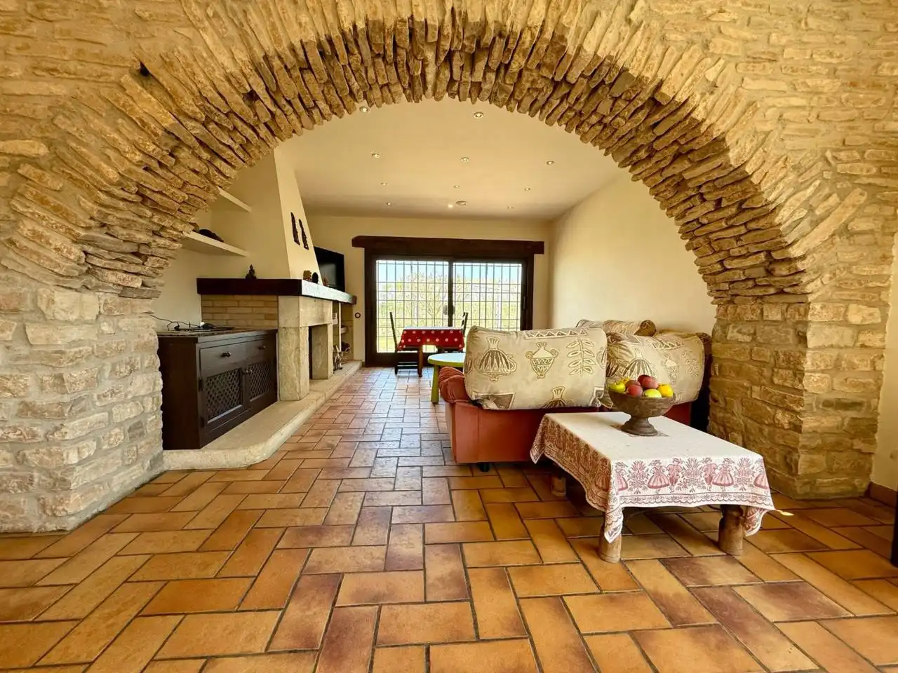Sala d'estar de Casa o xalet en venda en Montornès del Vallès amb Calefacció, Jardí privat i Terrassa