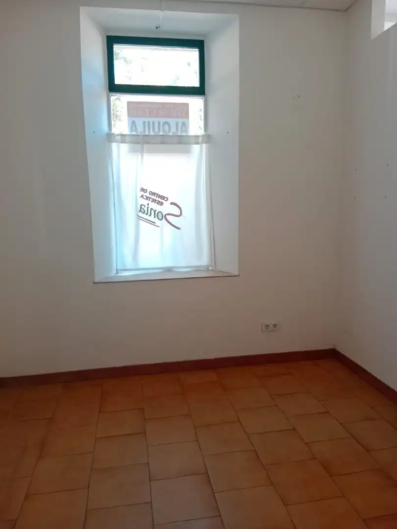 Local de alquiler en Liérganes - CL DEAN MARTINEZ MAZAS, Liérganes