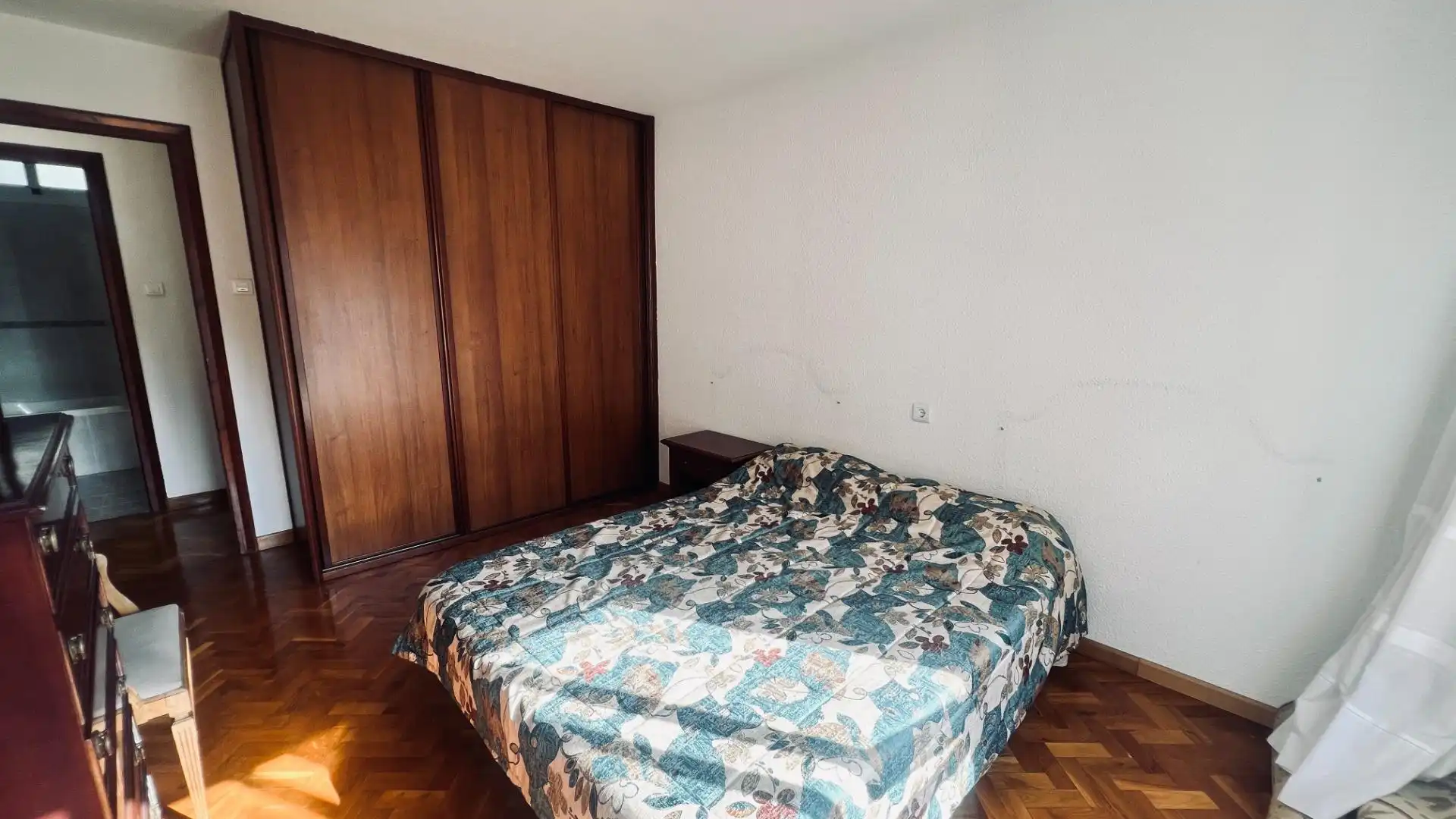 Schlafzimmer von Wohnung zum Verkauf in Castellón de la Plana / Castelló de la Plana mit Parkett und Balkon