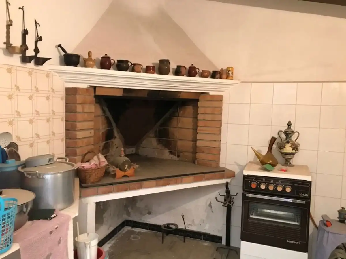 Cocina de Casa adosada en venta en Valdeltormo con Trastero, Amueblado y Horno