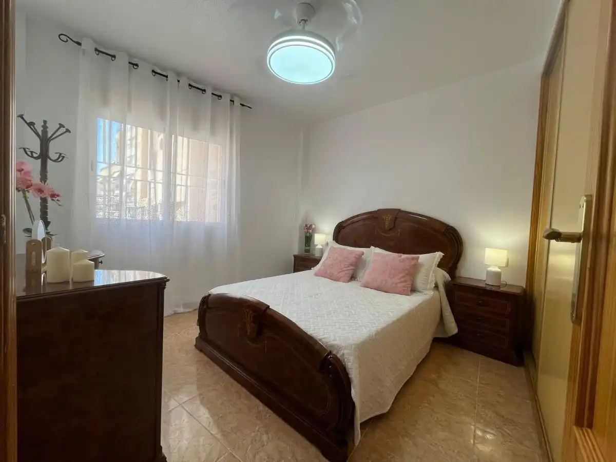 Bedroom of Apartments for rent in Águilas