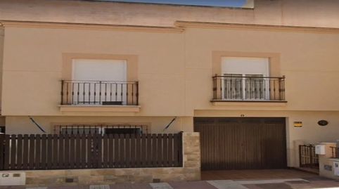 Foto 4 de Casa adosada en venta en Calle Mar Caspio, Adra, Almería