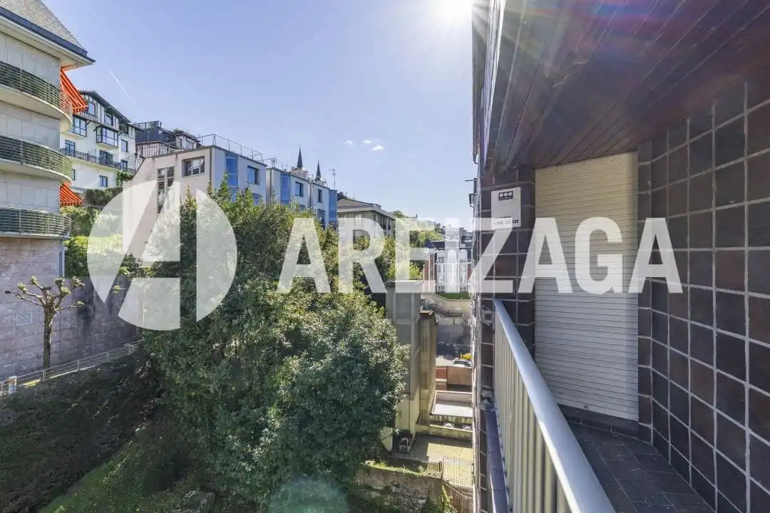 Terraza de Piso en venta en Donostia - San Sebastián  con Calefacción, Terraza y Balcón