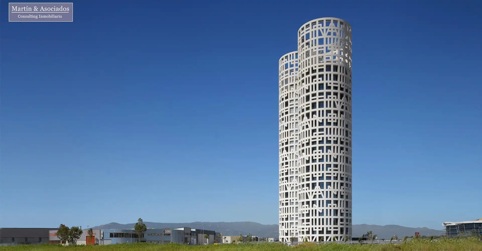 Exterior view of Office for sale in Los Barrios