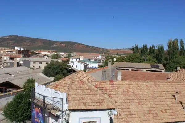 Vista exterior de Casa adosada en venta en Urda con Calefacción, Terraza y Trastero