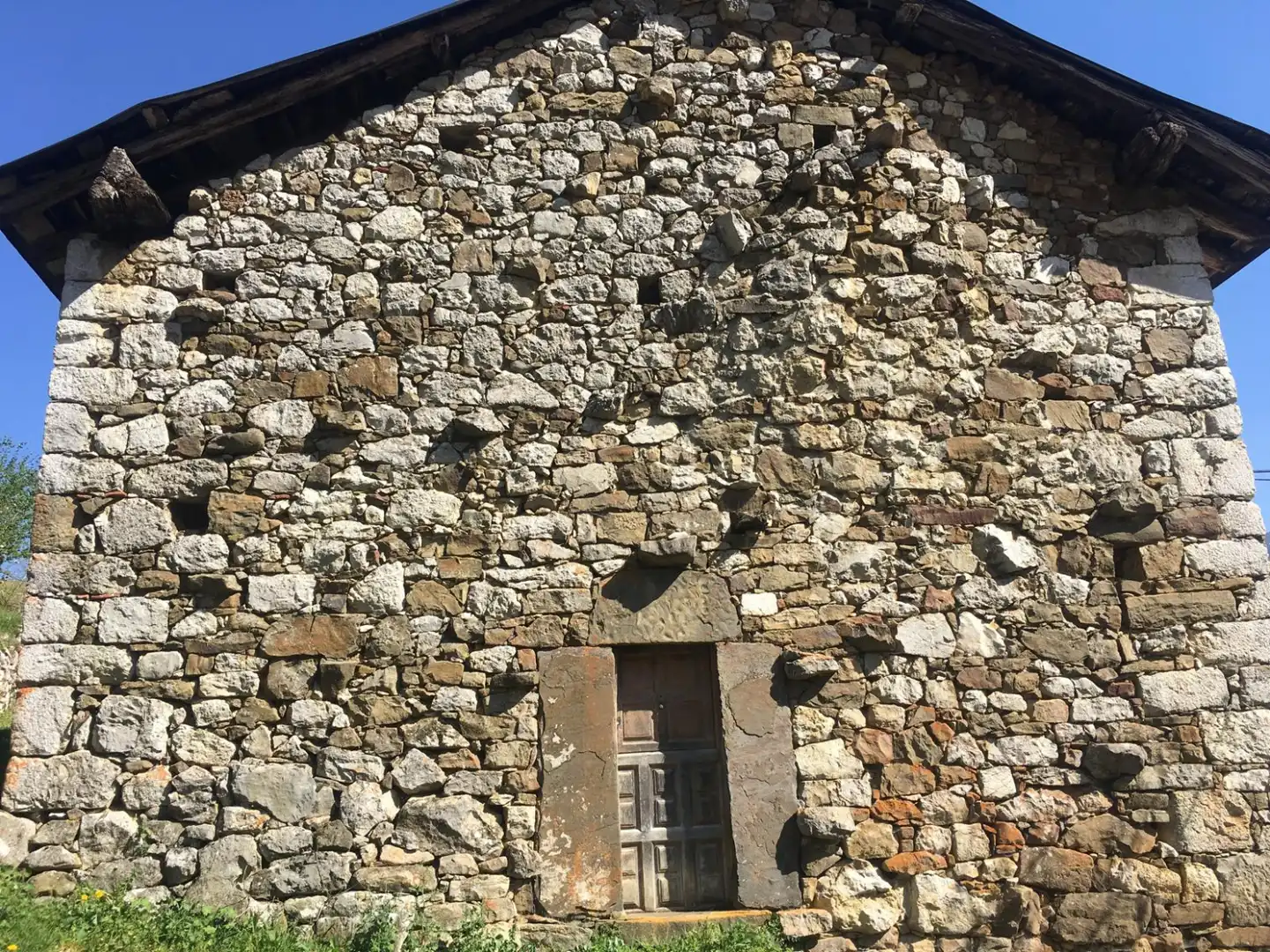 Vista exterior de Casa o chalet en venta en Caso