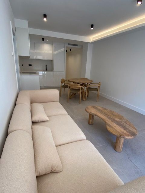 Pis en venda a Carrer Arquitecto Morell, 10, Ensanche - Diputación, Centro