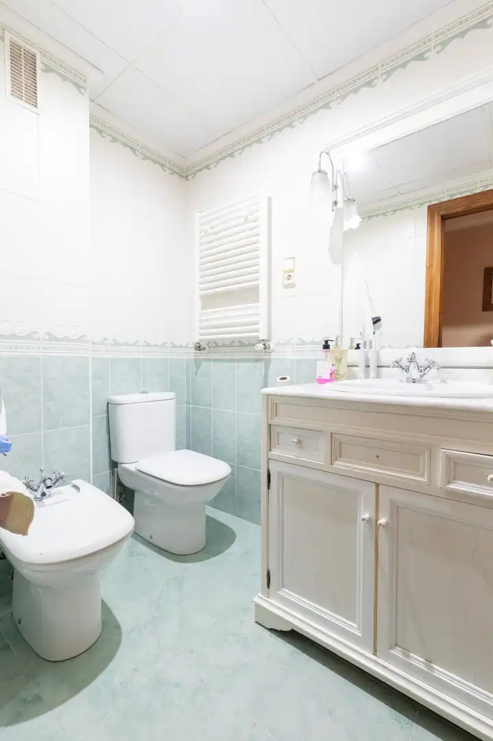 Baño de Ático en venta en Cieza con Aire acondicionado, Terraza y Trastero