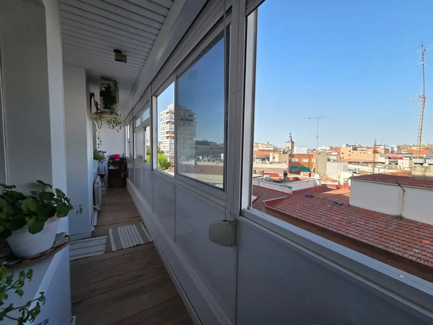 Piso con terraza en venta en Calle CIRUELA 4, imagen 4