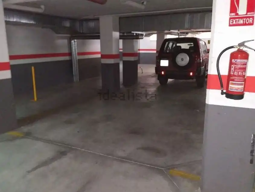 Parkplatz von Garage zur Miete in Ávila
