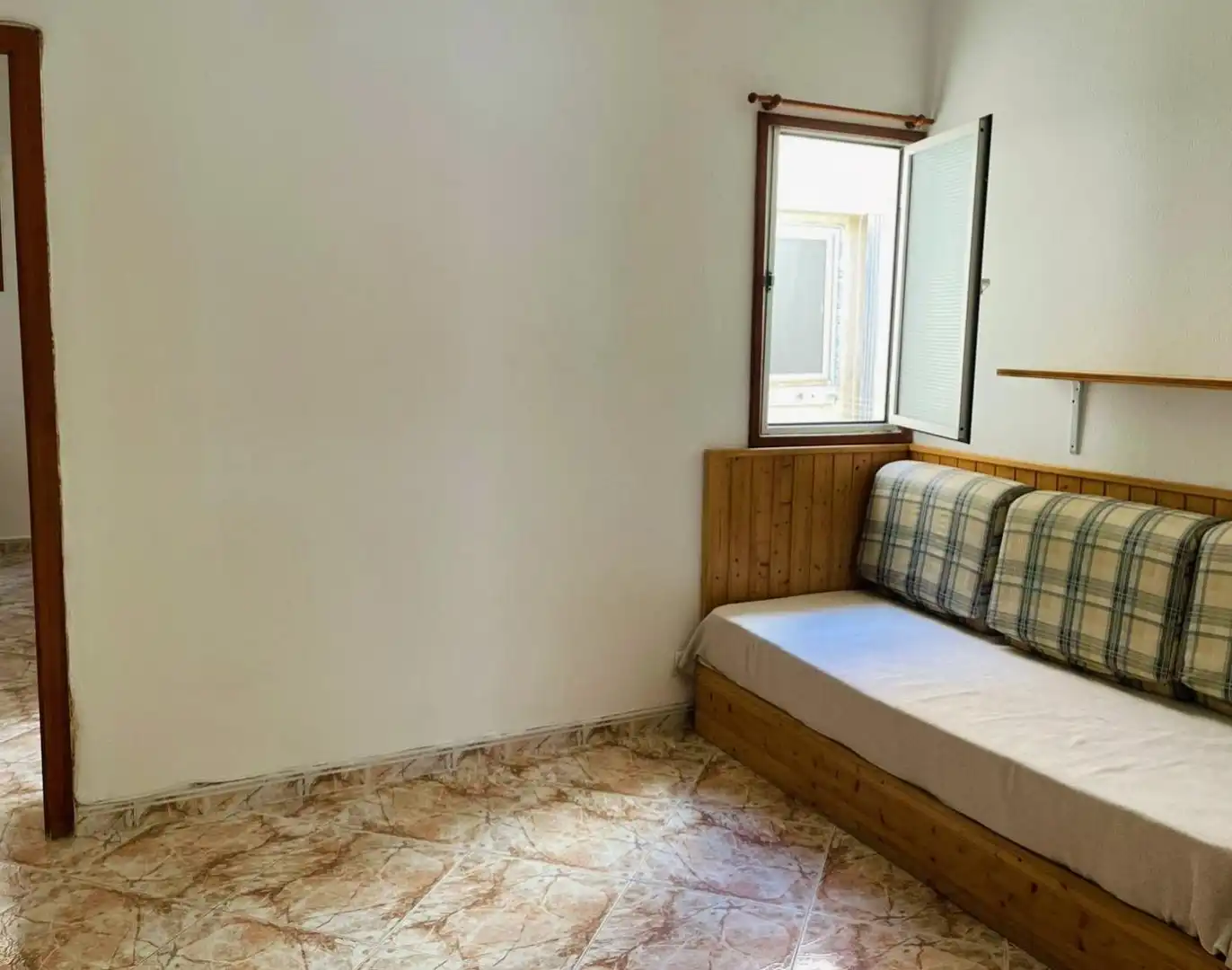 Dormitori de Pis en venda en Las Palmas de Gran Canaria amb Jardí privat, Traster i Moblat