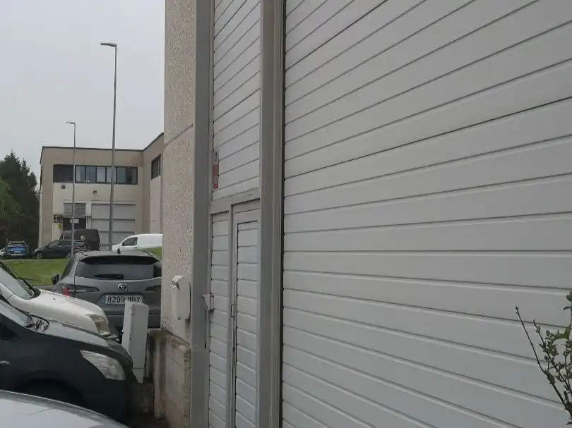 Parking of Commercial properties for rent in Loiu  with Air Conditioner, Heating and Furnished