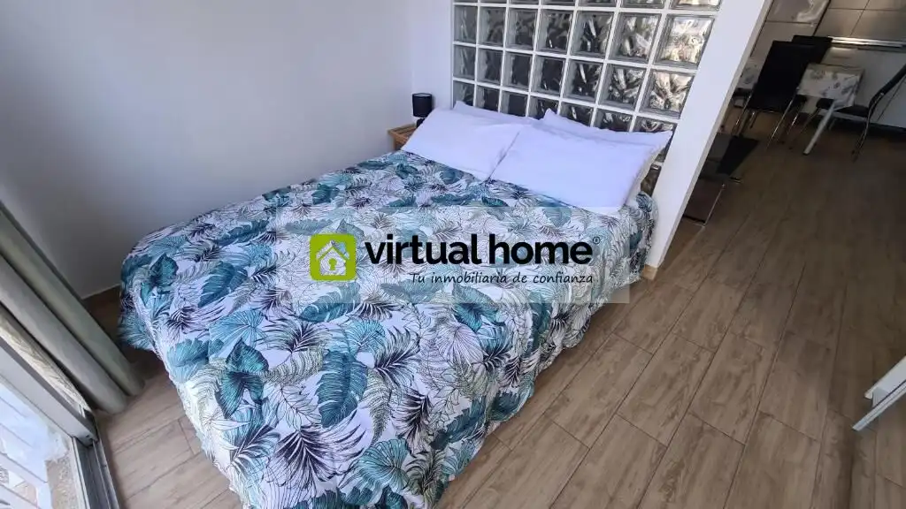 Schlafzimmer von Wohnung zum Verkauf in Benidorm mit Klimaanlage und Gemeinschaftspool