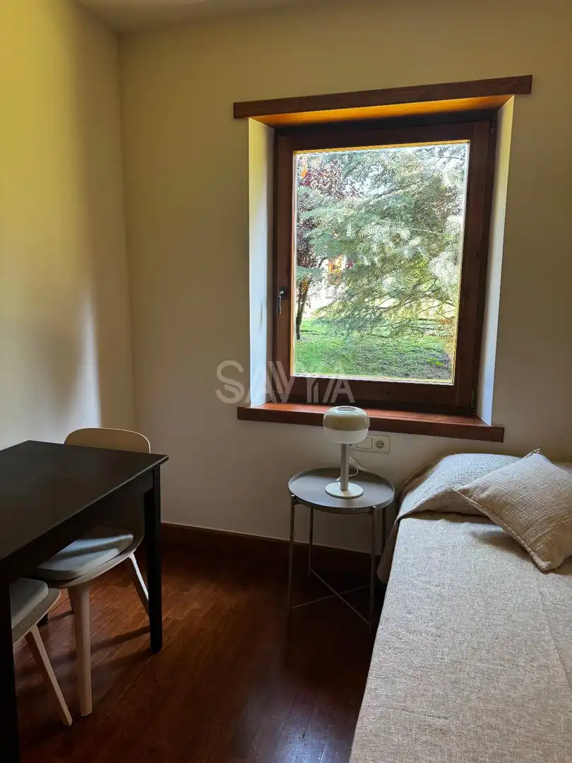 Dormitori de Casa adosada de lloguer en Bolvir amb Calefacció, Parquet i Terrassa
