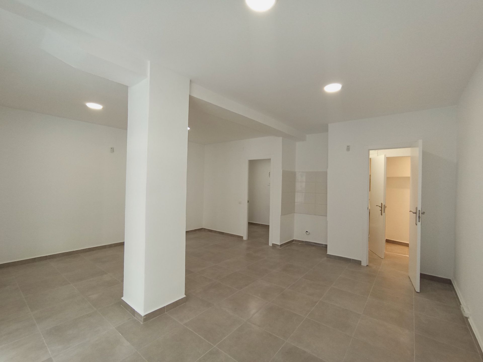 Premises to rent in  Barcelona Capital