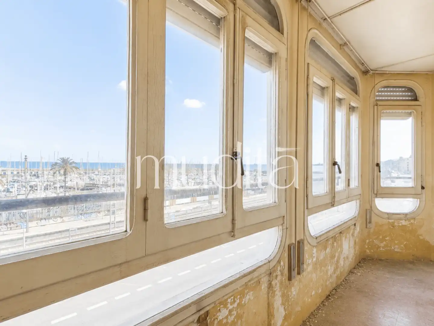 Casa adosada en venta en El Masnou con Trastero y Balcón