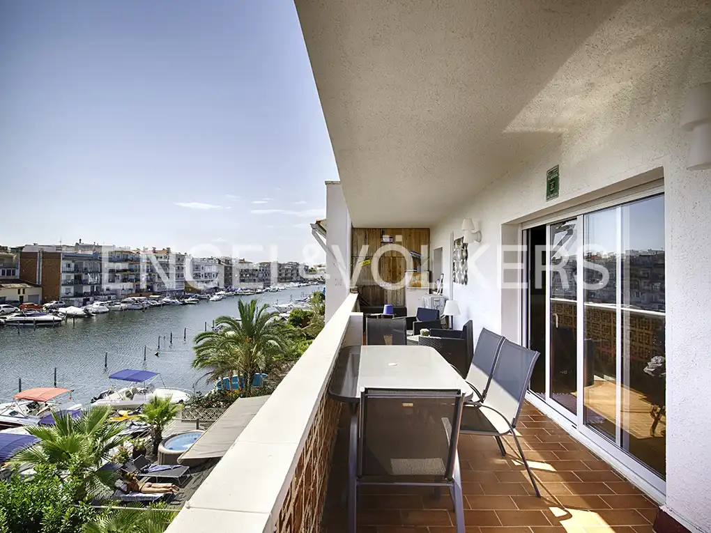Apartment for sale in Carrer Port Empordà, imagen 3