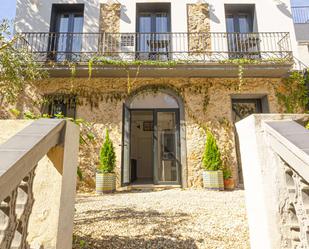 Exterior view of Study to share in  Barcelona Capital  with Air Conditioner and Terrace