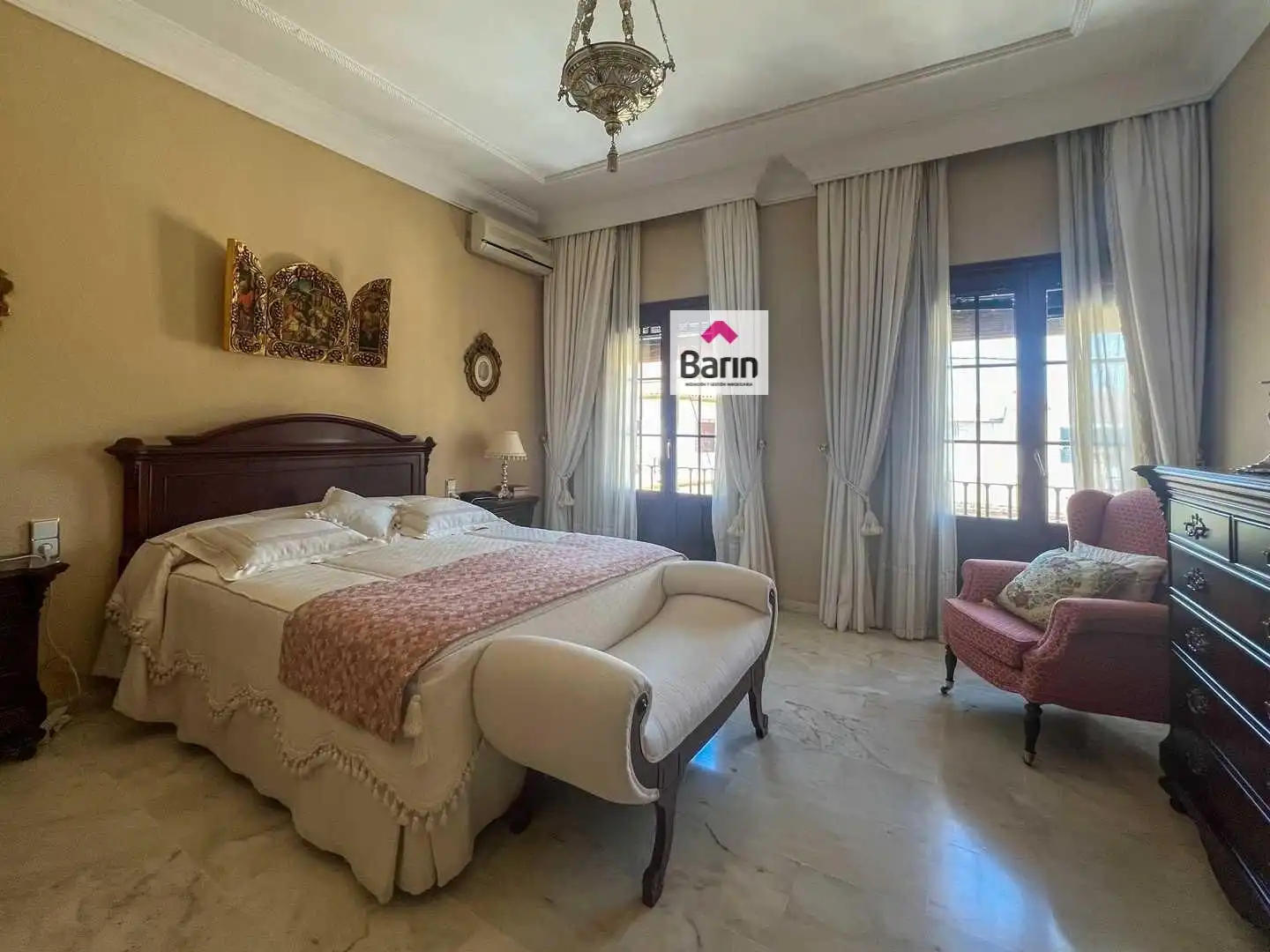 Bedroom of Houses for sale in La Roda de Andalucía  with Air Conditioner, Terrace and Storage room