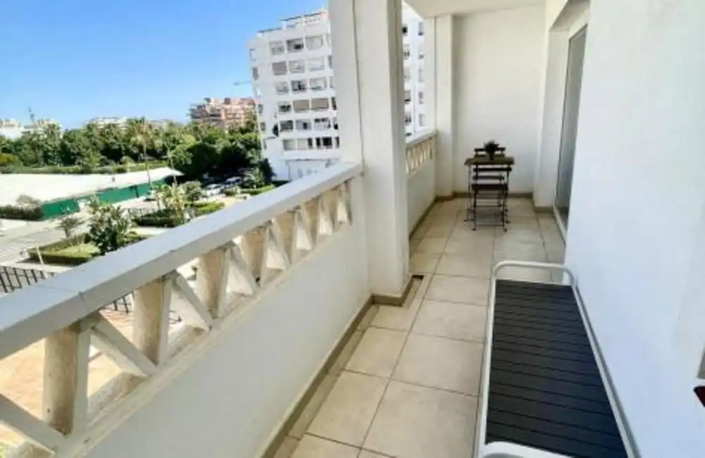 Terrassa de Apartament en venda en Marbella amb Aire condicionat, Terrassa i Piscina