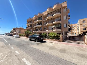 Appartement compact avec balcon à vendre à Calle NOVELDA