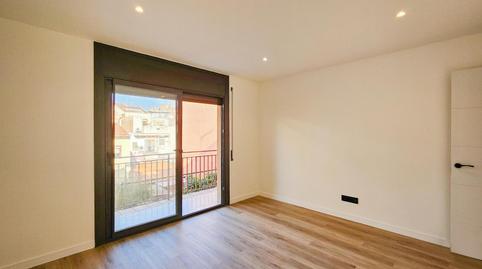 Foto 2 de Piso en venta en Carrer D'ermengol Goula, La Gavarra, Barcelona