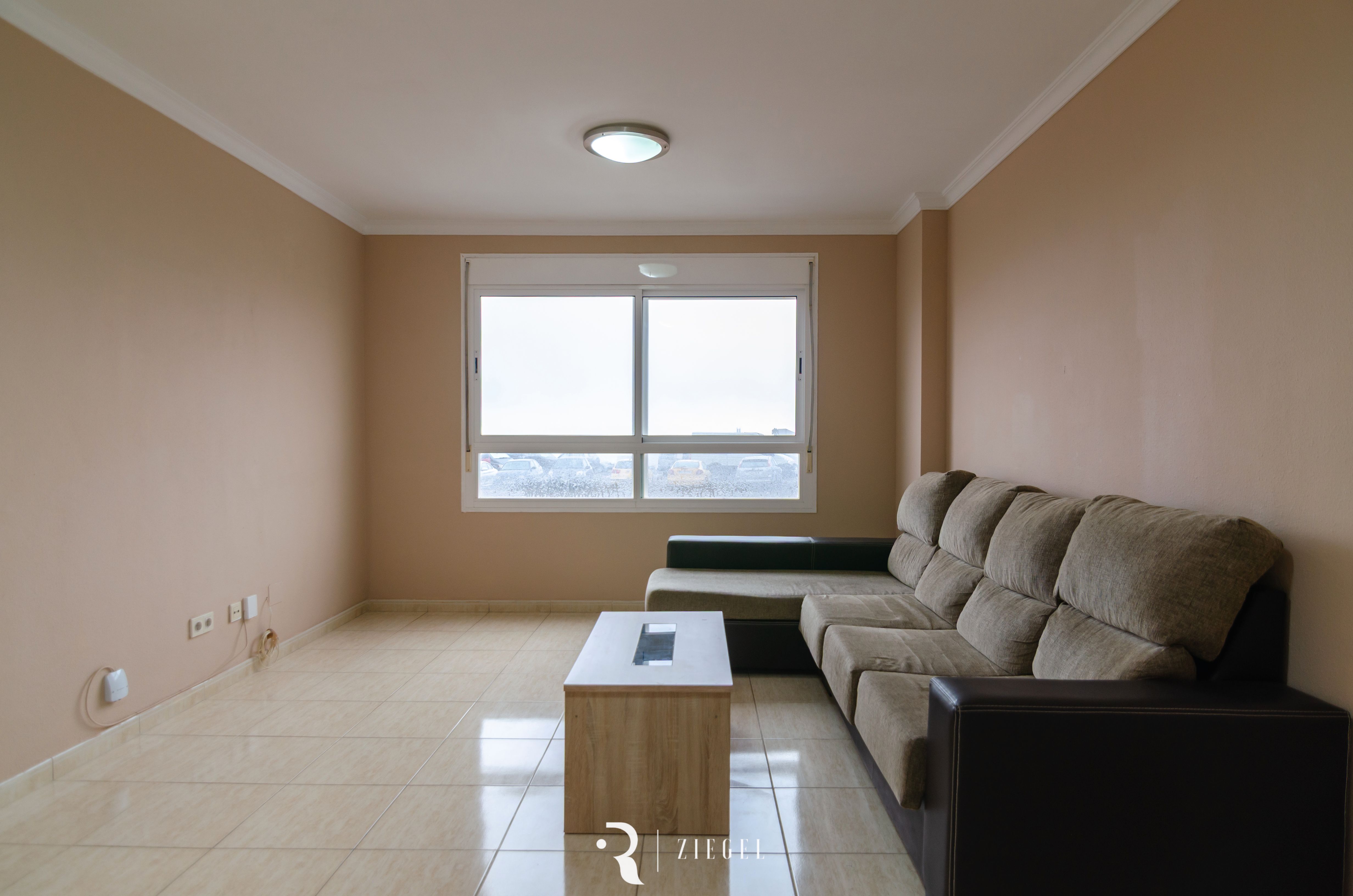 Sala de estar de Piso en venta en Las Palmas de Gran Canaria con Trastero