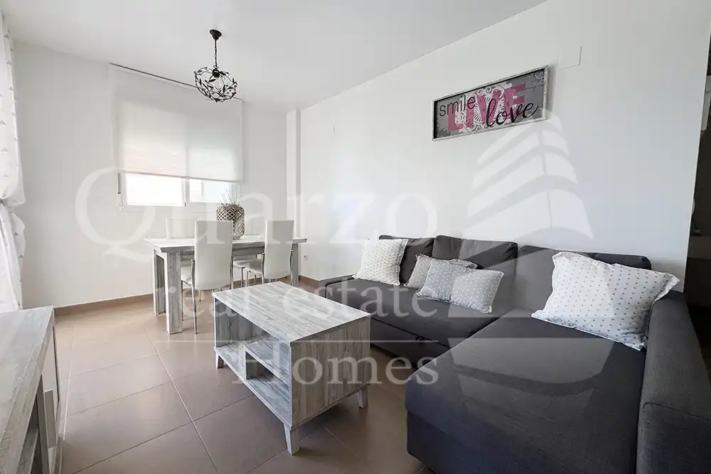 Appartement compact avec terrasse à vendre à Piles, imagen 2
