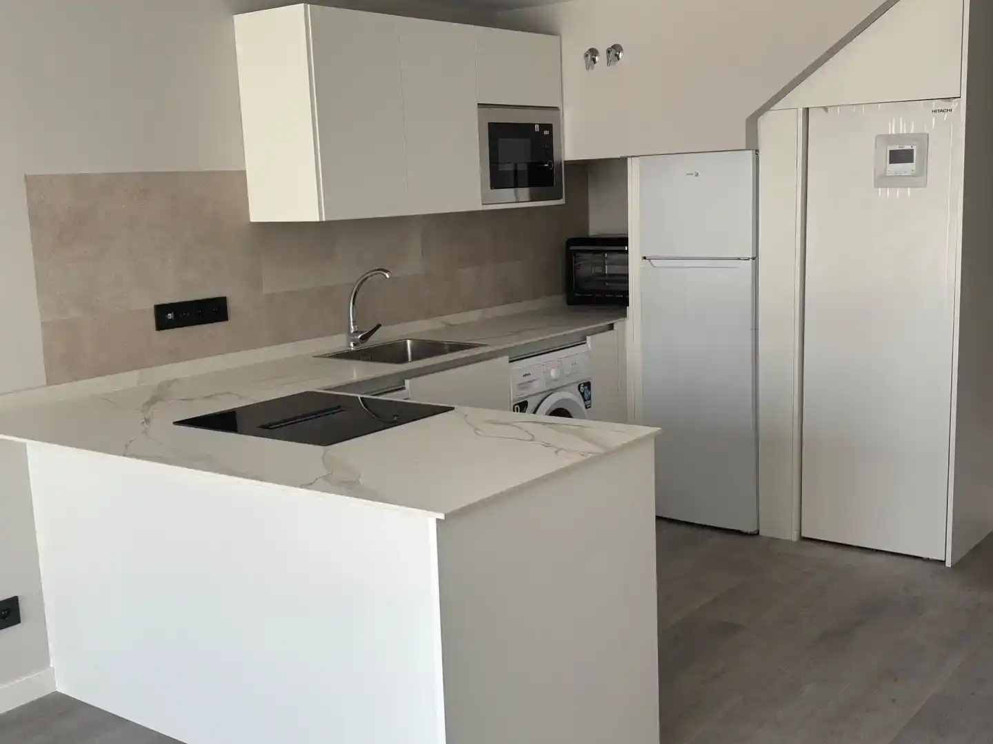 Küche von Wohnung zur Miete in  Granada Capital mit Schwimmbad und Balkon