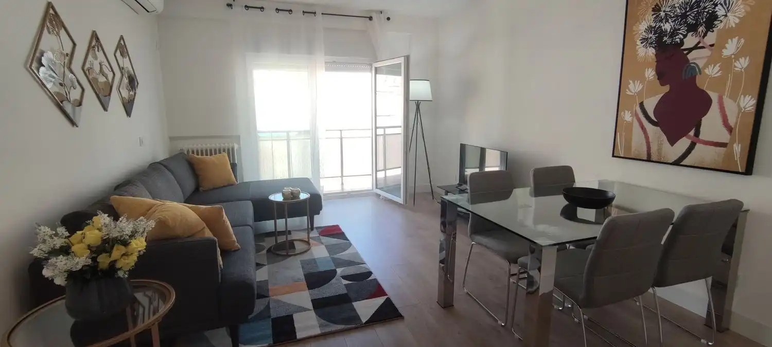 Sala de estar de Piso de alquiler en Madrid con Aire acondicionado, Calefacción y Terraza