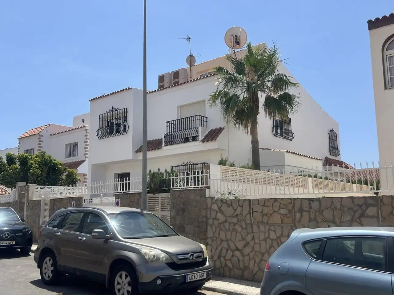 Exterior view of Houses for sale in Roquetas de Mar  with Air Conditioner, Private garden and Terrace