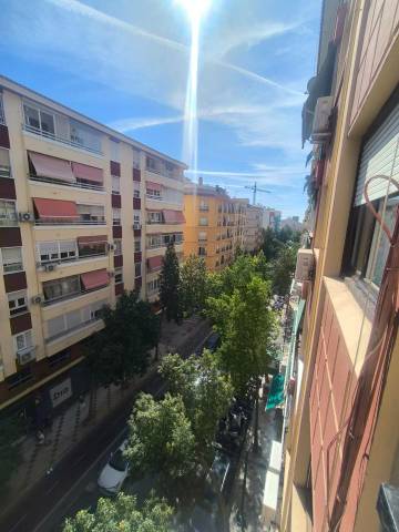 Piso en Alquiler en Don Juan De Austria, 37 en La Trinidad