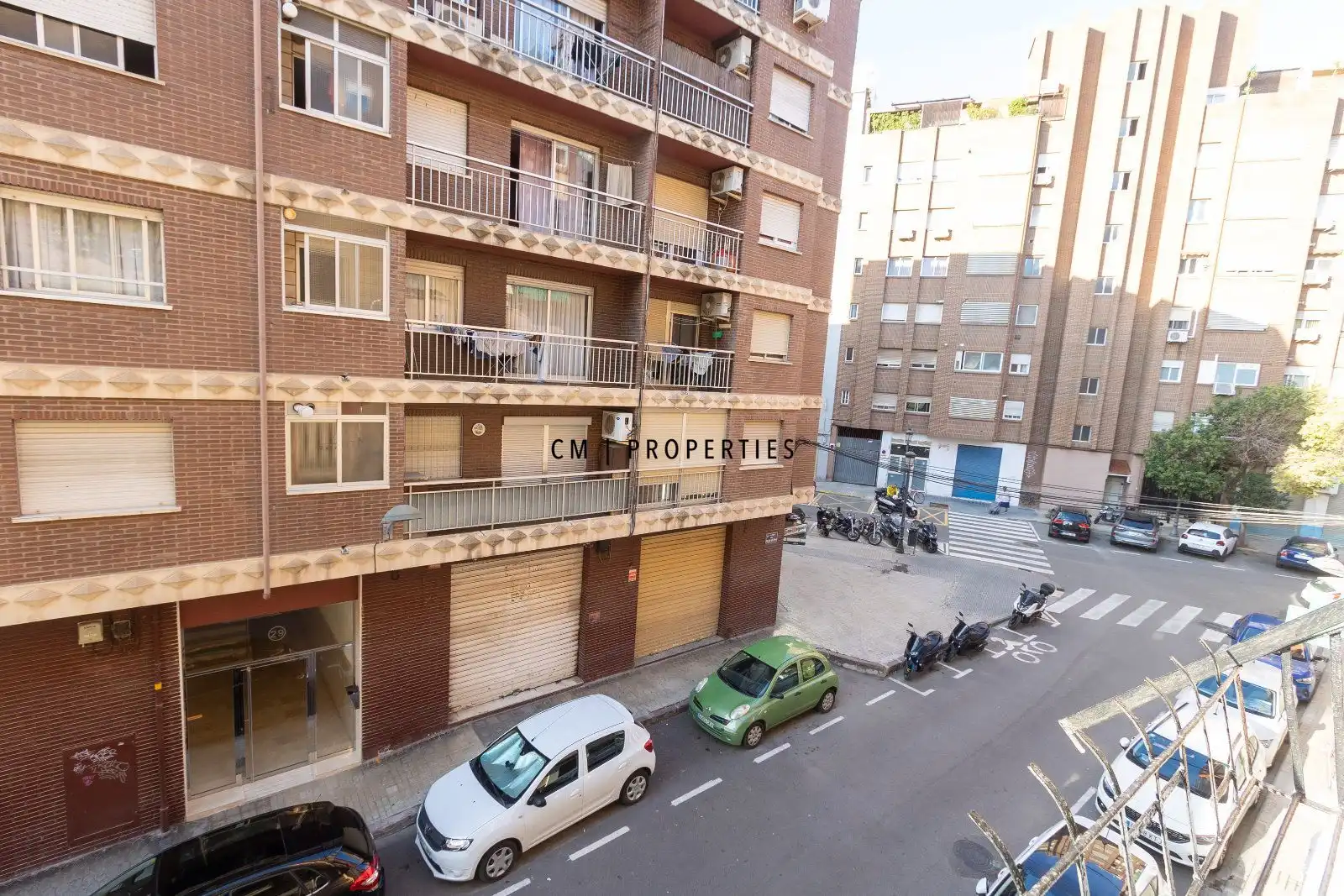 Außenansicht von Wohnung zur Miete in Valencia mit Klimaanlage, Heizung und Terrasse