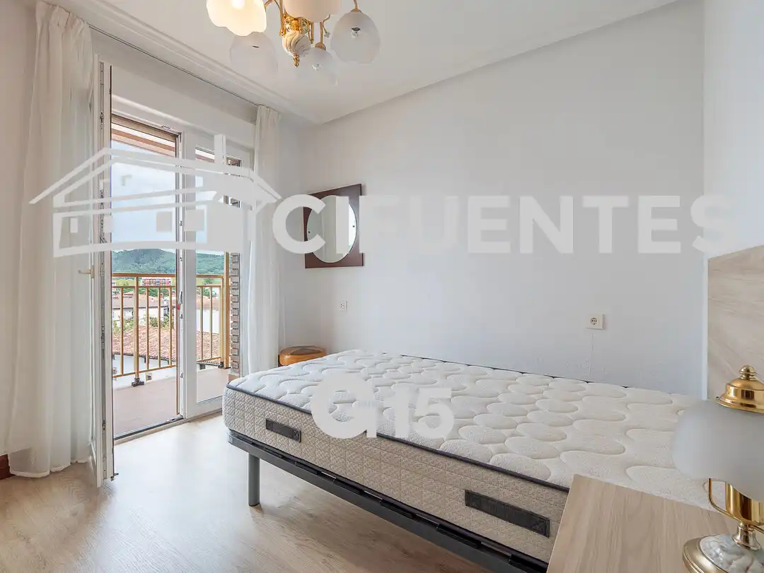 Schlafzimmer von Wohnung zum Verkauf in Usurbil mit Terrasse, Abstellraum und Balkon