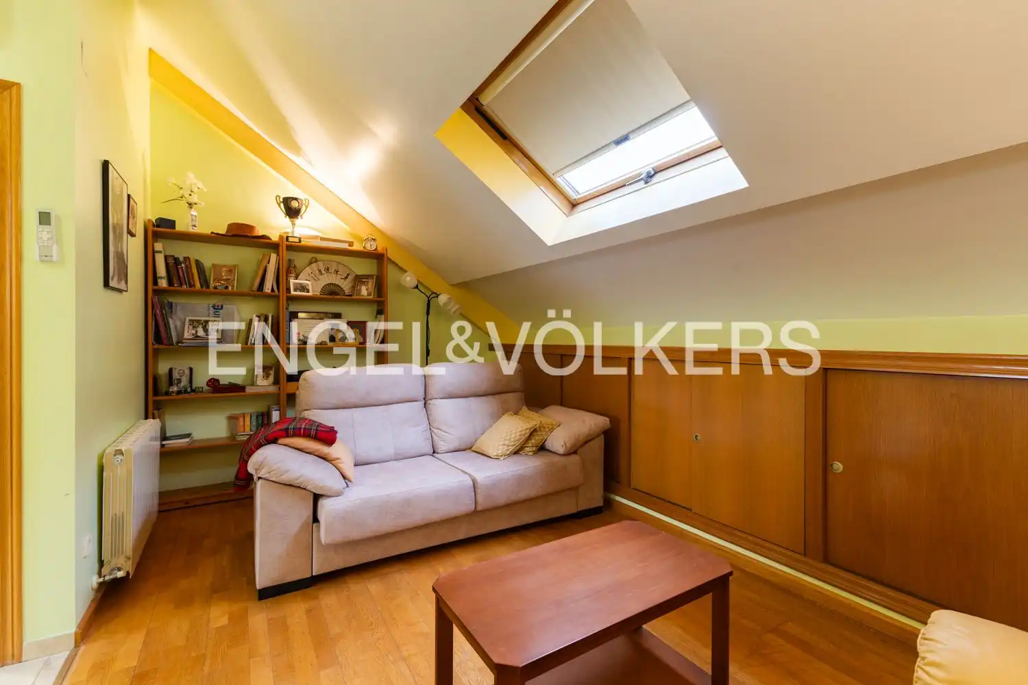 Living room of Houses for rent in Valencia  with Air Conditioner, Heating and Terrace
